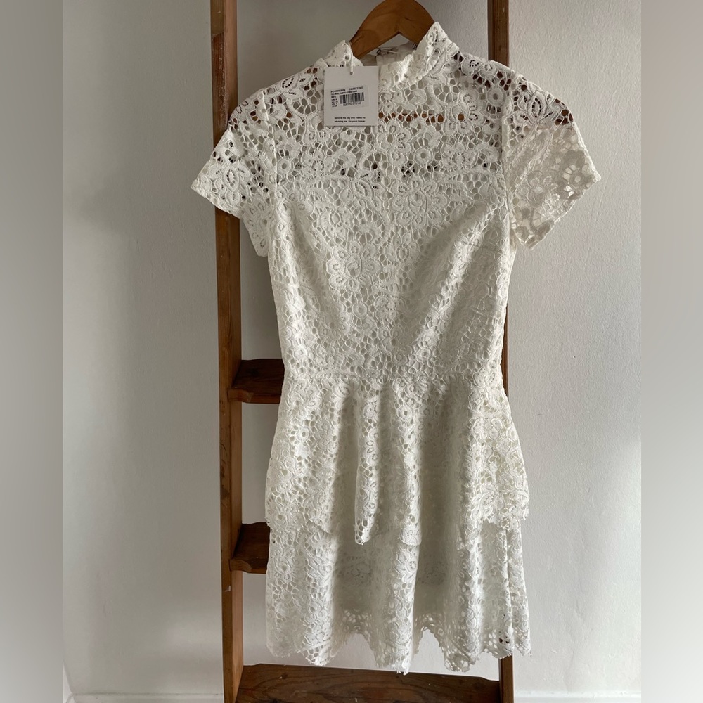 NWT misguided white lace dress size 4.